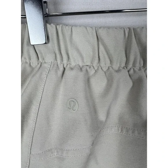 Lululemon Cargo Pants Womens 30 Beige Cropped Stretch Elastic Waist Pockets - Picture 3 of 8